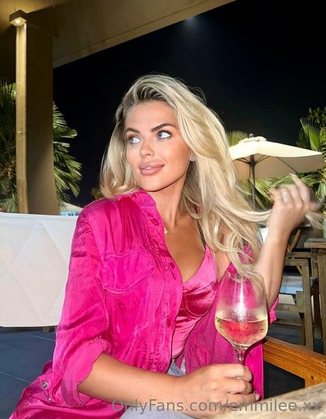 emmilee xx nice actress photo