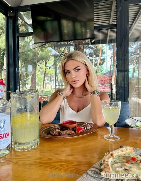 emmilee xx nice pornstar pic