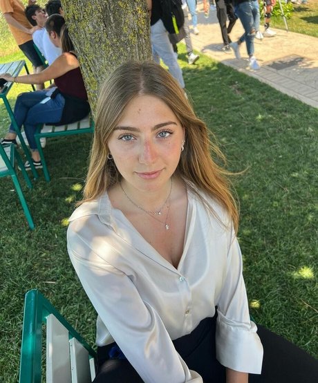 Francesca Salerno beautiful model pic