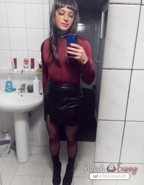 SaraSubmissive model adult gallery