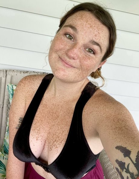 freckledbabyy model art picture