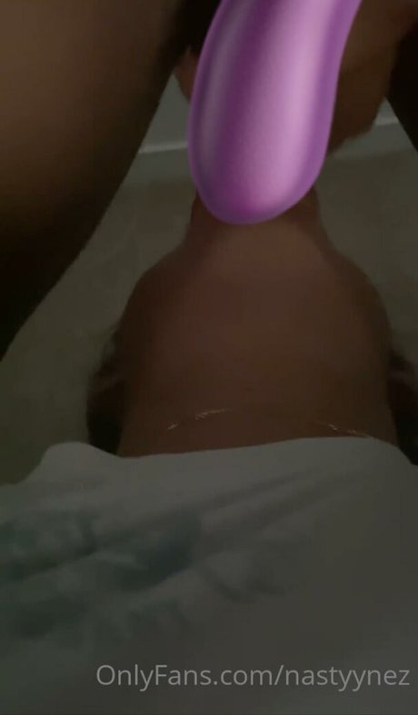 Nastyynez pornstar exclusive pic