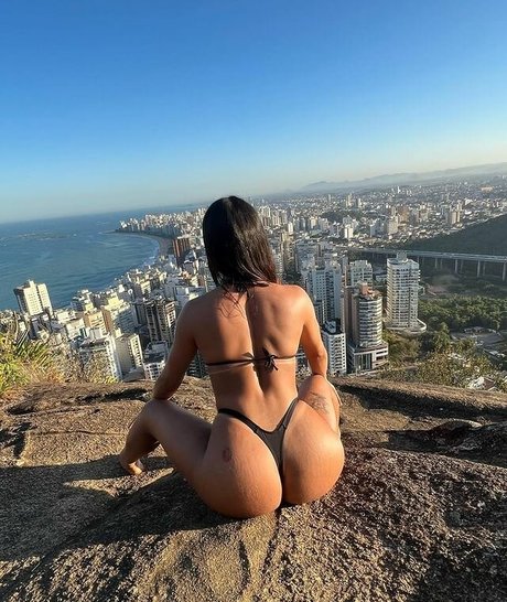 Hillary Fabii nice actress image