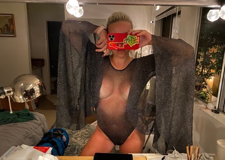 Valeria Guznenkova hd pornstar images