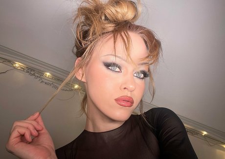 short hair teen onlyfans hot pics