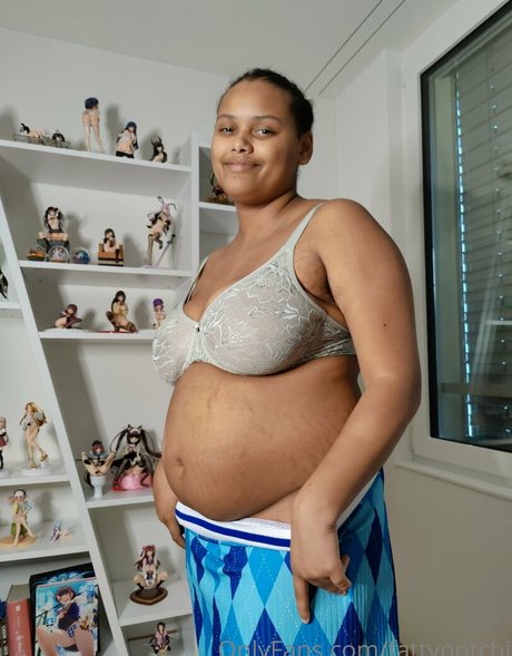 fattypotchi sexy model photo