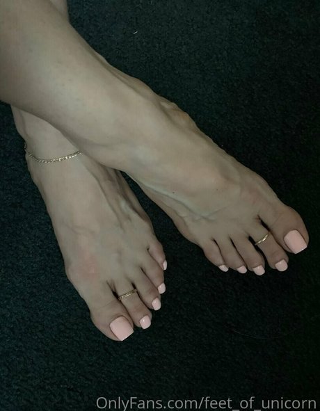 feet of unicorn top profile image