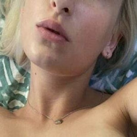 BlondieEliz model images