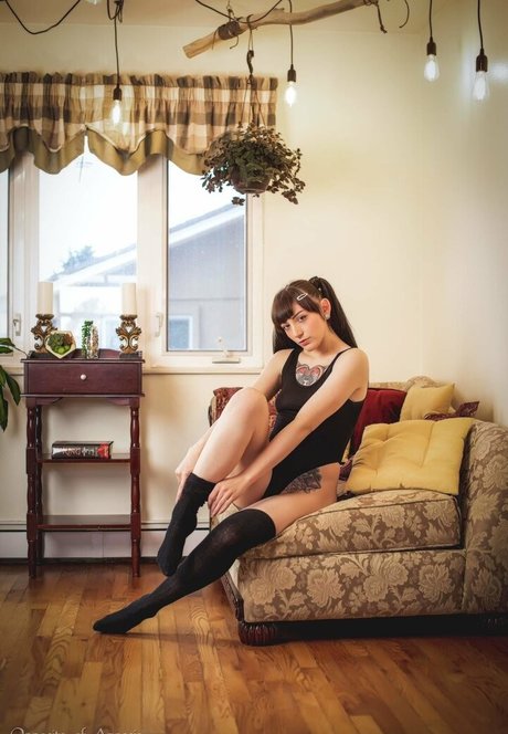 Camillatheelf pretty model photo