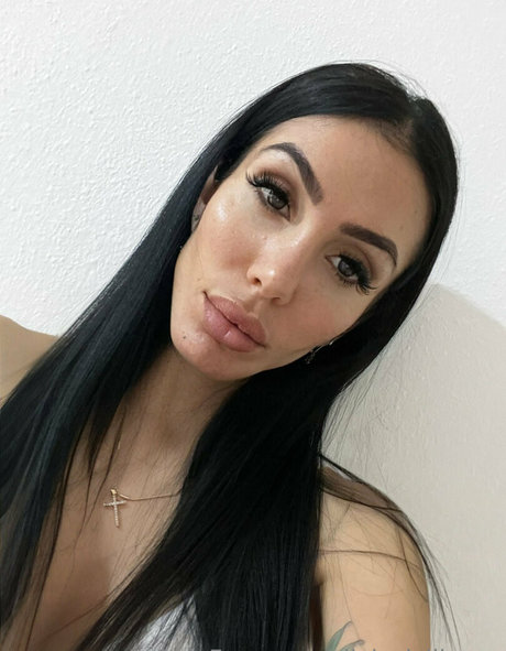 silviasiciliaxxx model xxx pics