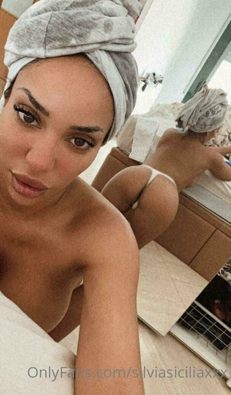 silviasiciliaxxx nice pornstar image