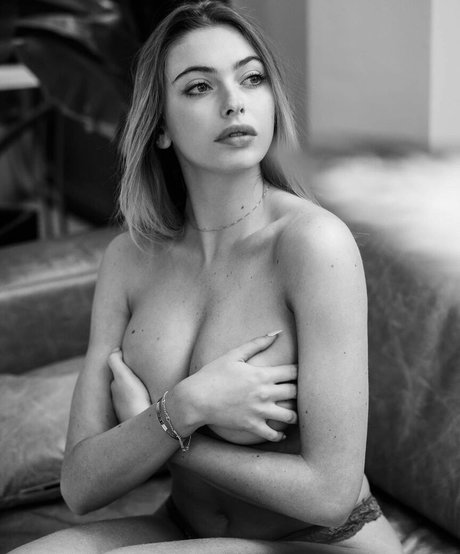 Cristalnannoni pornstar exclusive pictures