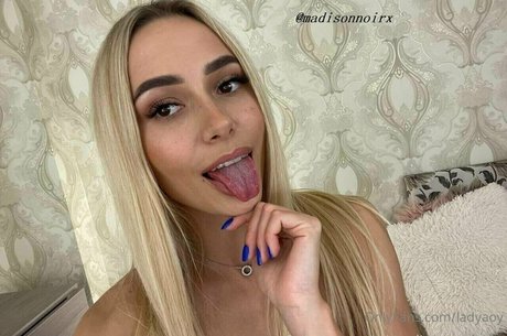 ladyaoy star nude img