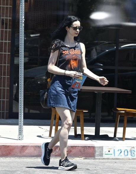 Krysten Ritter perfect model galleries