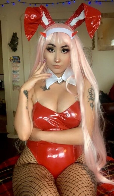 velvetmuerte naked pornstar img