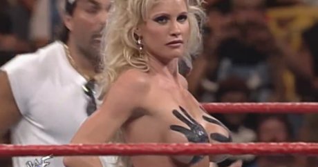 Rena Lesnar art star photos