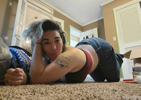 elainagregory pretty actress img