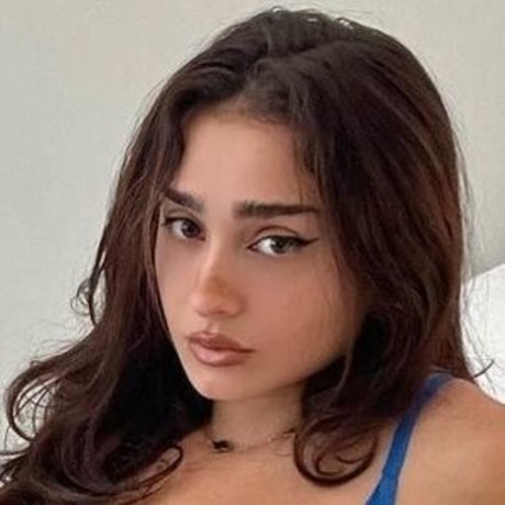 famous midget onlyfans hot nude pics