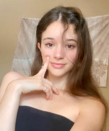 A Bit Rebecca star exclusive photo