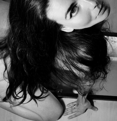 Swallowyoudown nudes actress gallery