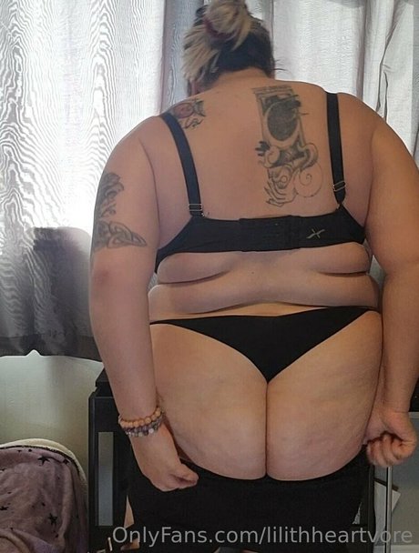 lilithheartvore naked model archive
