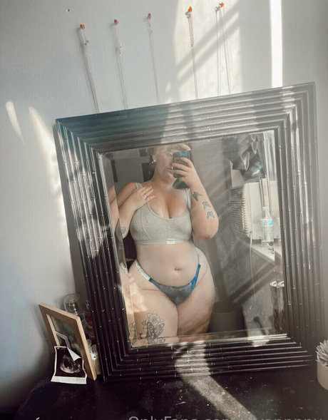 lilyannnnx pornstar pretty image