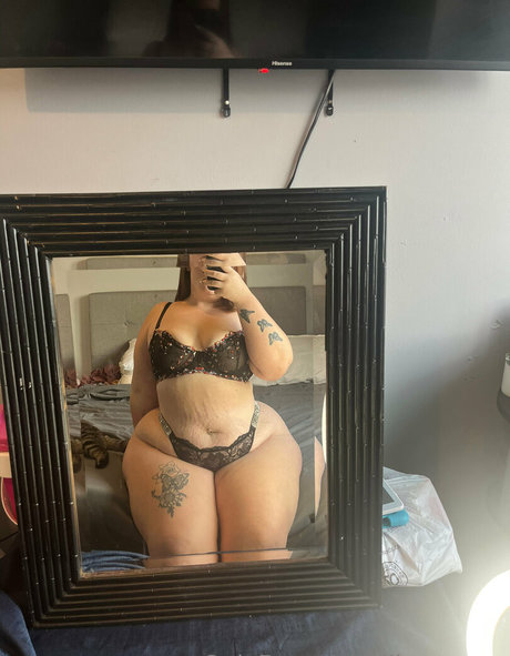 lilyannnnx star naked archive