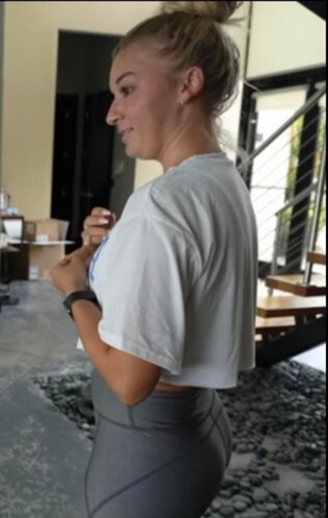 Chelsea Kreiner pornstar naked img