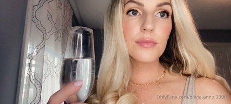 Olivia Anne 1990 top profile image