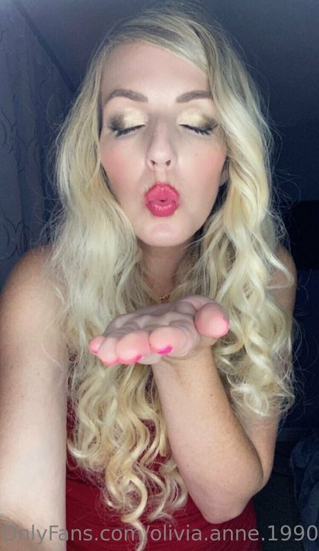 Olivia Anne 1990 pornstar naked image