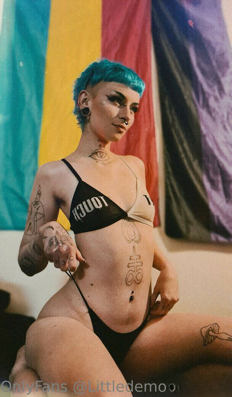 LittleDemonWitch nice model photos