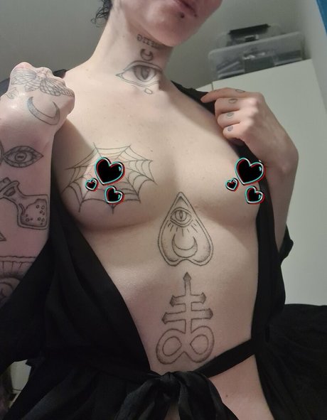 LittleDemonWitch model pornographic pictures