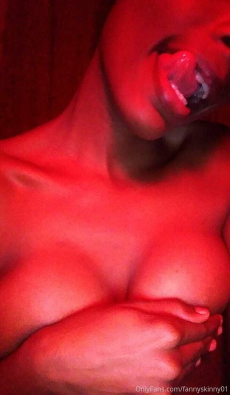 fannyskinny01 xxx pornstar pics