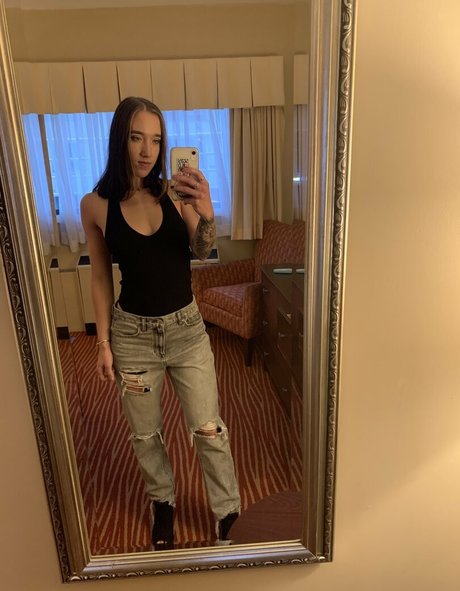exclusivecc beautiful pornstar image