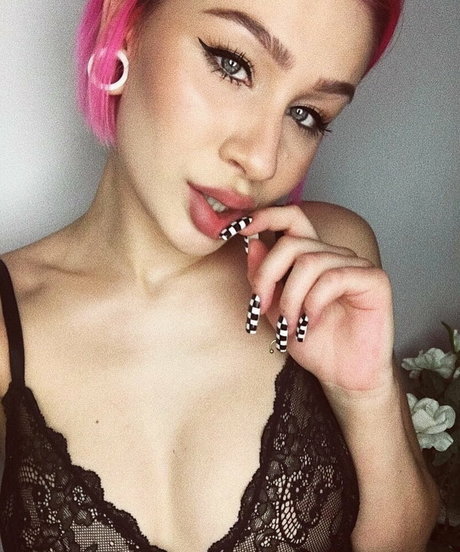 Agata Dziarma hd star picture