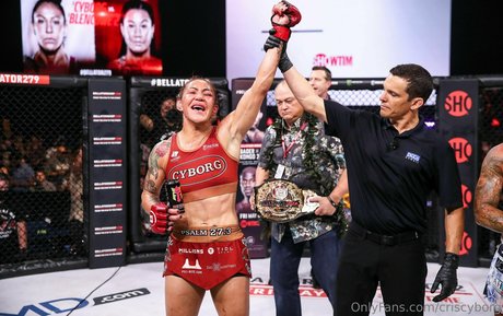 criscyborg pretty model galleries