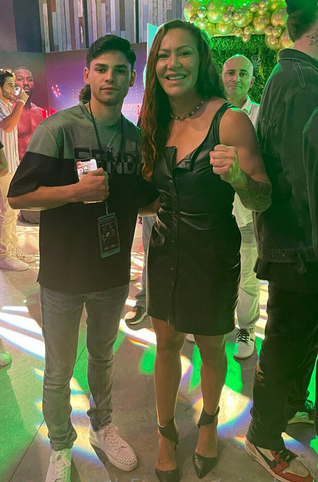 criscyborg top profile image