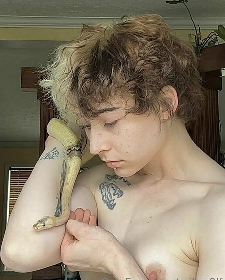 shemale fucks girl onlyfans beautiful naked images