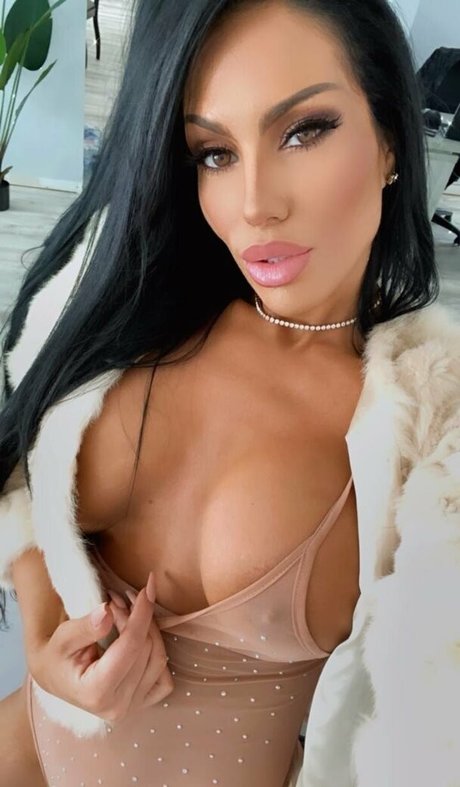camilacruzzbb model high quality photos
