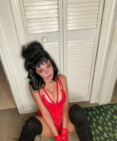 Chelseavundaland model sexy gallery