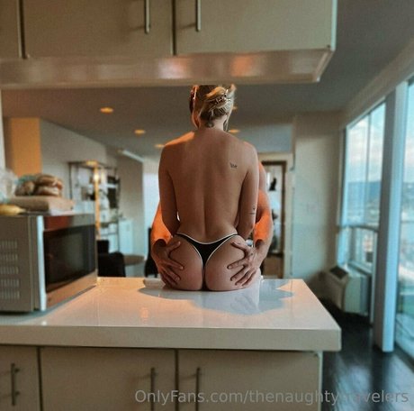 thenaughtytravelers pornstar sexy archive