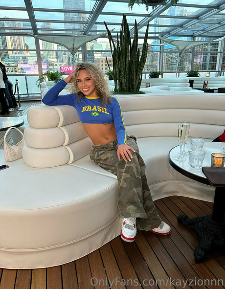 kickingitwithk model porn image