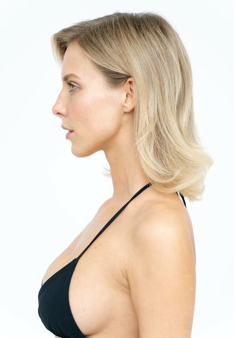 Oxana Streltsova model top galleries