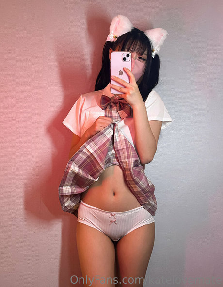 katelovemate sexy pornstar image