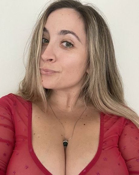 milfweeed nudes pornstar image