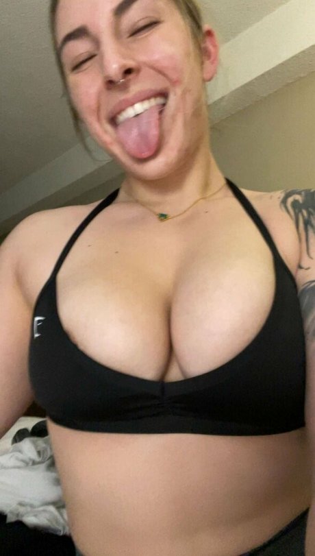 Emily Joel nude model gallery