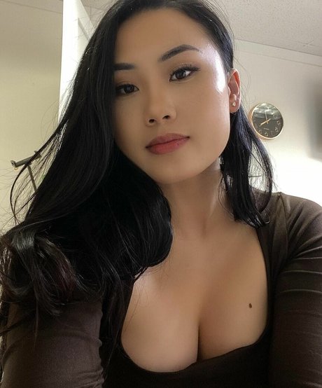 lindaafreckles model exclusive img