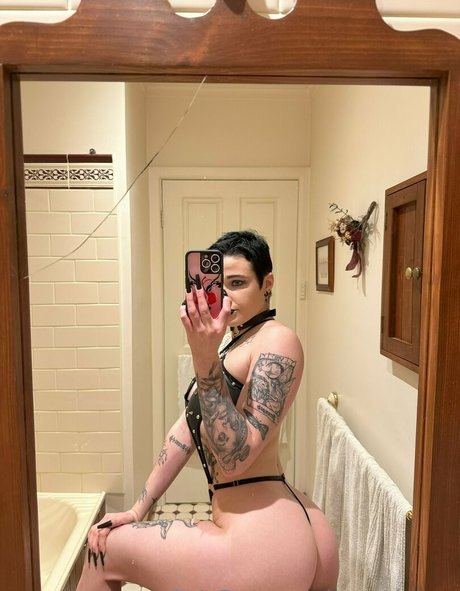 Eve winters erotic pornstar image