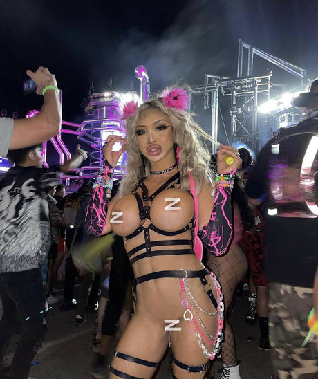 Tiffany Luu adult star image