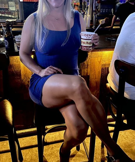 The Seductive Hotwife star porn image